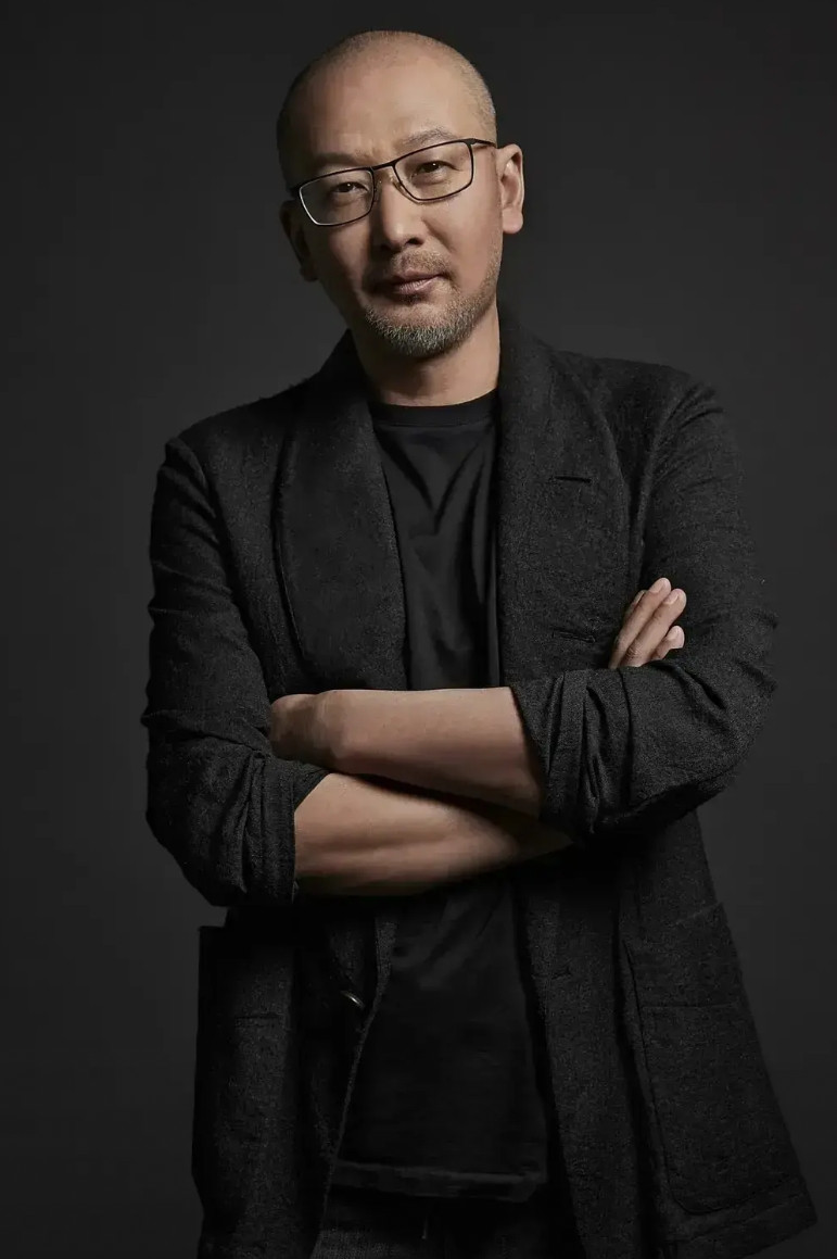 看的出来，现在电影不好做了，冯小刚、姜文、管虎这几位大导演也不行了。冯小刚的