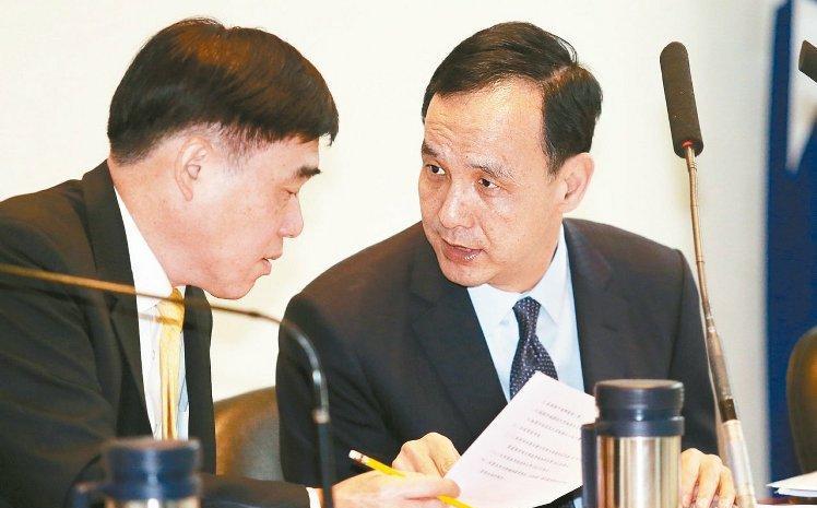 北京盛大阅兵后，国民党有些人不乐意了。国民党主席朱立伦今天发文称，今年是抗战胜