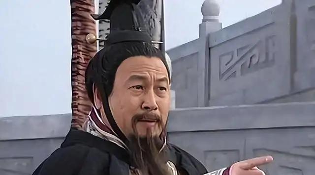 公元前613年，又老又淫的宋襄公的夫人，竟然瞧上了自己的孙儿公子鲍，见公子鲍生得