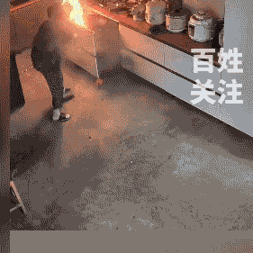 “人生的尽头，原来是孤独！”浙江绍兴诸暨，82岁独居阿婆正在做饭，突然灶台爆炸