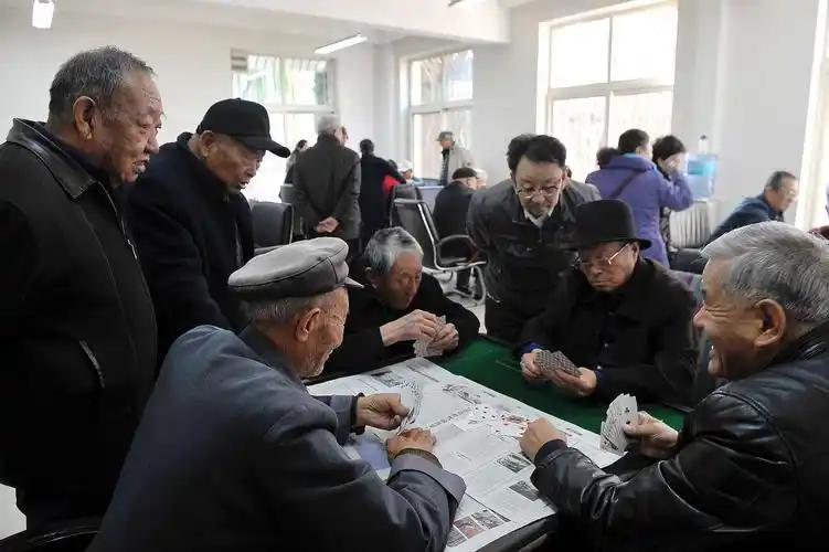 🐰2亿灵活就业者迎来重大利好！人大代表围绕社保提出四项重磅建议：15年缴费
