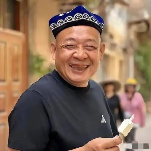 胖东来房东格局太小，不如我认识的一个房东阿伯，铺子租给开饭店的能租35万/年，但