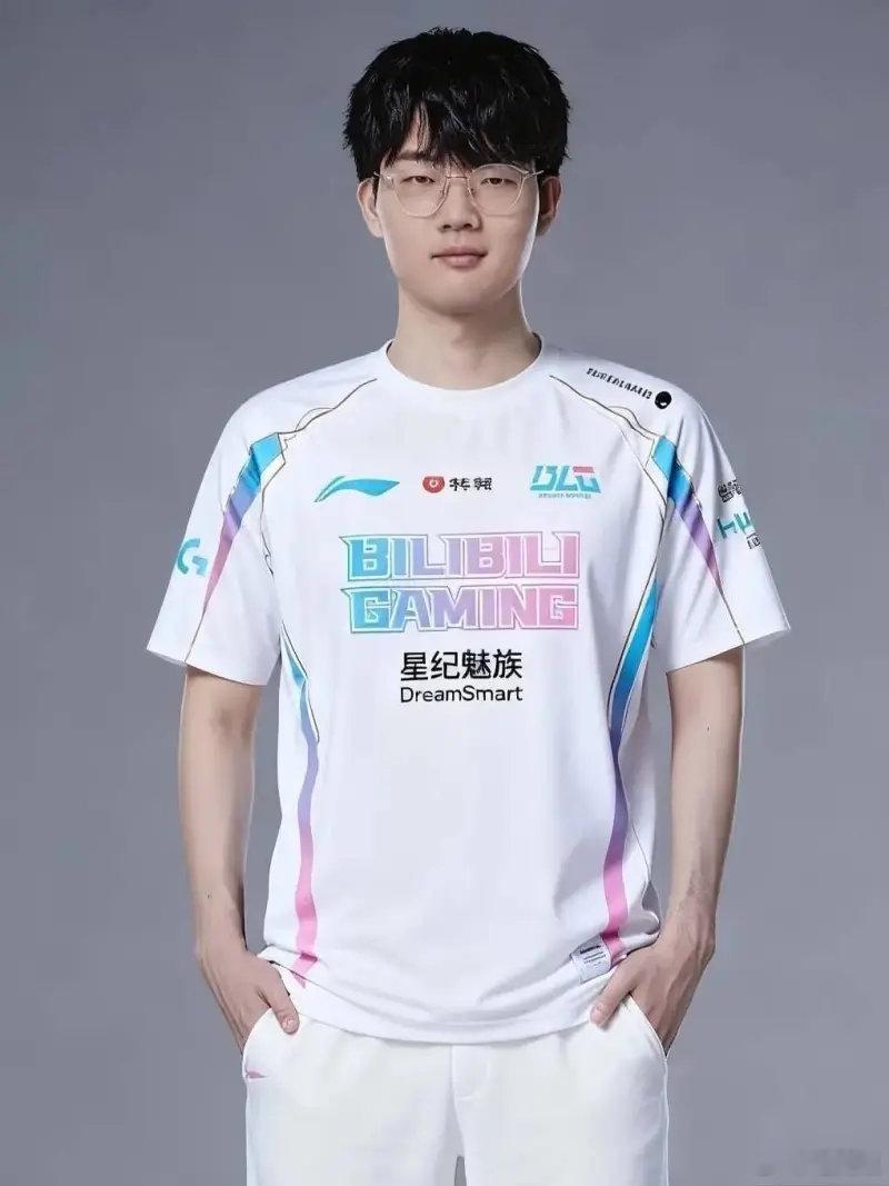 VIPER加盟，XUN回归，如何看待明年BLG的新阵容根据多方爆料来看，明年BL