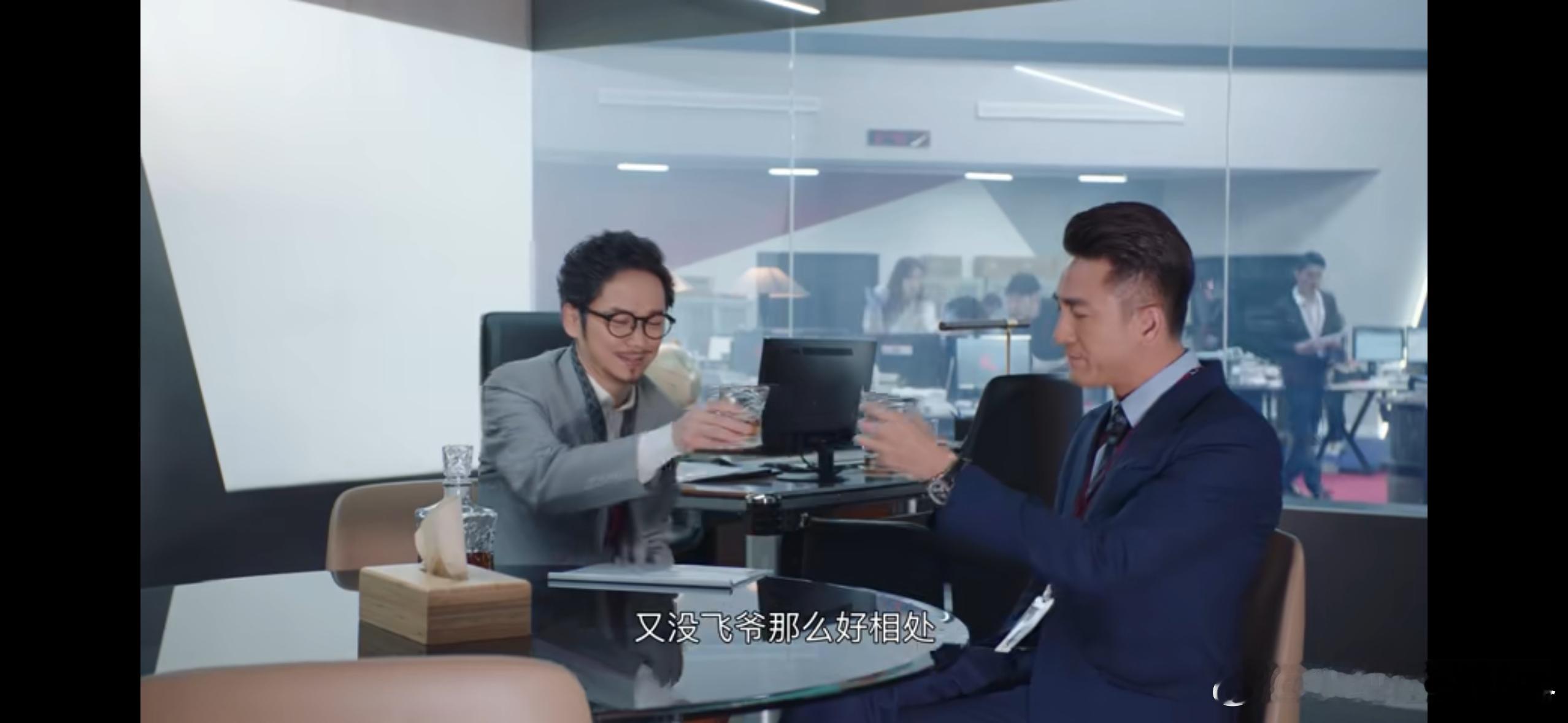 新闻女王2节奏不得不说《新闻女王2》的节奏太赞了，没有注水的情节，每一分钟都像