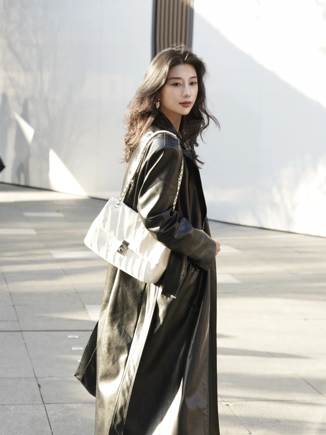 黑白交织 风格自成