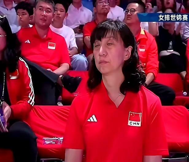 中国女排的问题，根子早就不是换个教练、召回几个老将就能解决的了，它是一场彻头彻尾