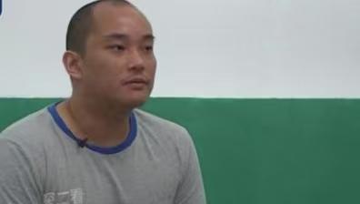 为什么深看二所的白应苍一把鼻涕一把泪。交待的最多最怂，又称压力巨大，并且秃头了？