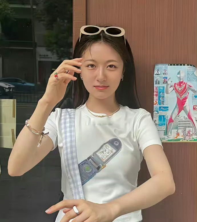 老天奶，李兰迪太敢了竟然晒出自己的素颜​​​