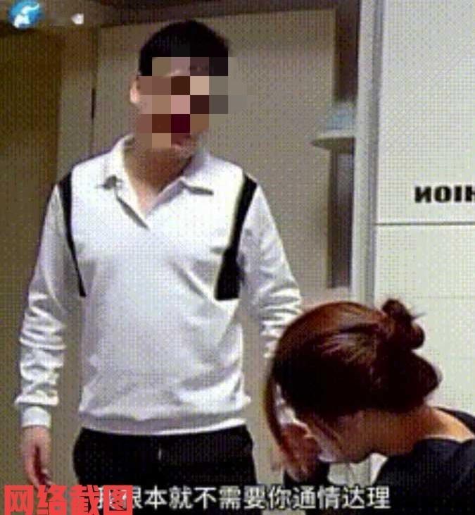 江西有男子下班回家后。看见家里没有开灯不知为何，进门后又见妻子在房间里哭泣，