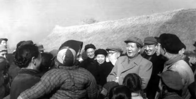 1961年，毛主席和周总理大吵一架，随后毛主席反问一句：“你吃了吗？“就让周总理