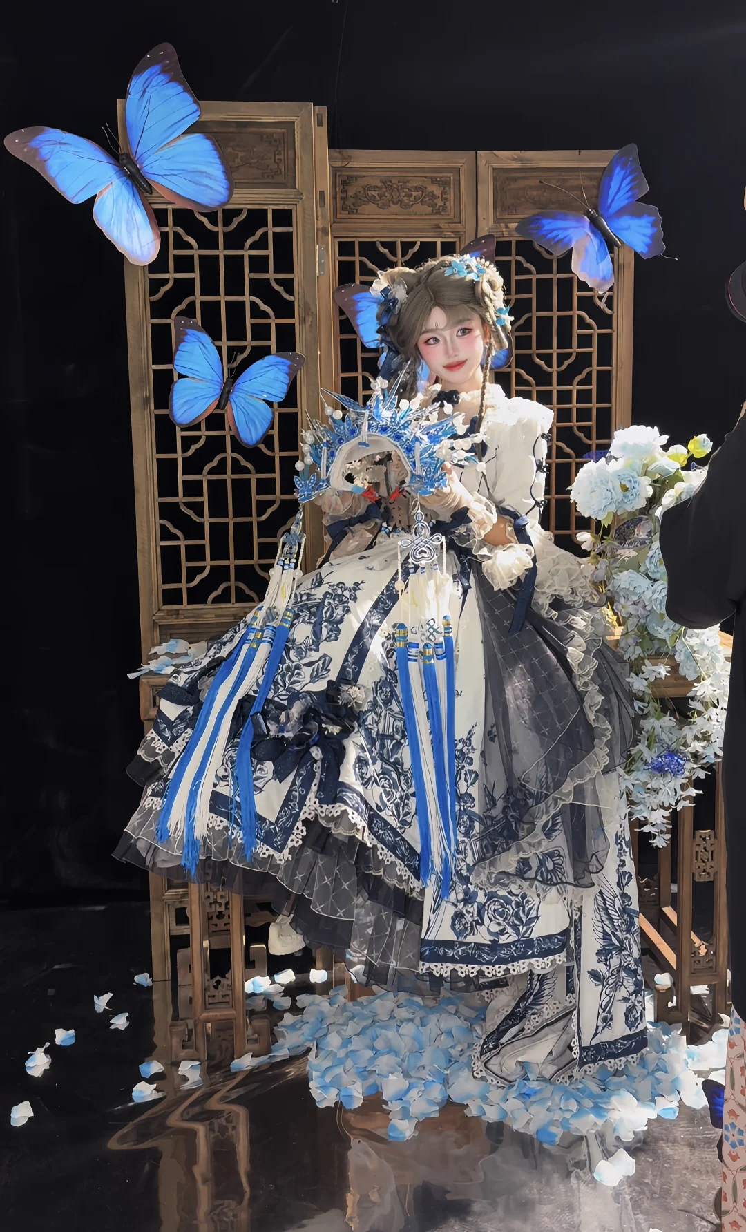 七开头的Lolita拍照花絮|青花瓷春和景明