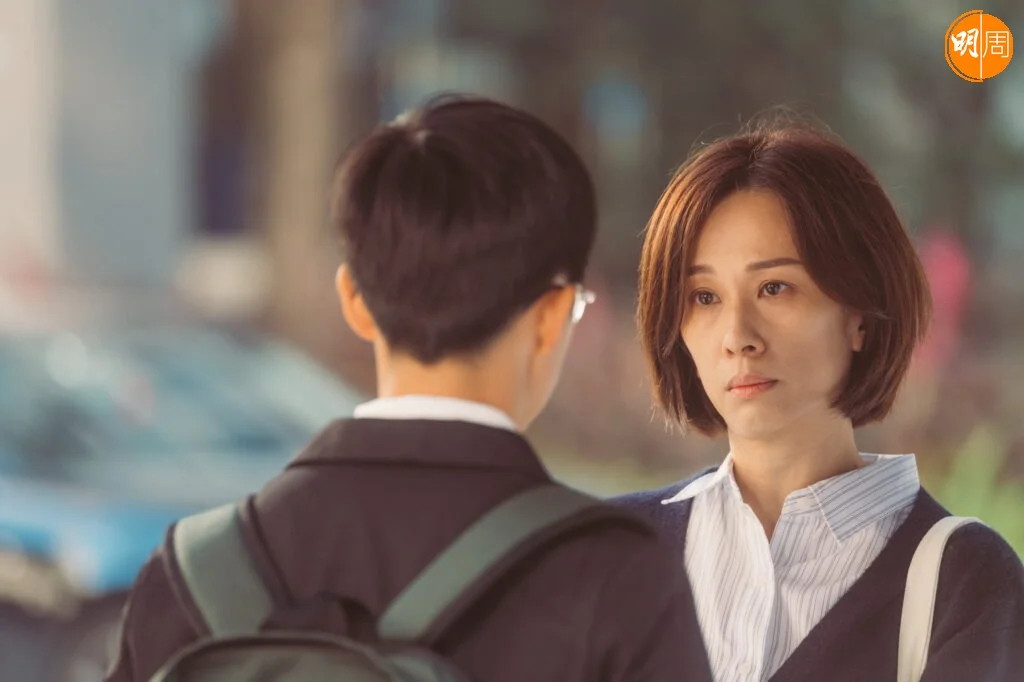 《正义女神》正在热播，时隔20年再度出演TVB剧集的文颂娴，在头两集里与