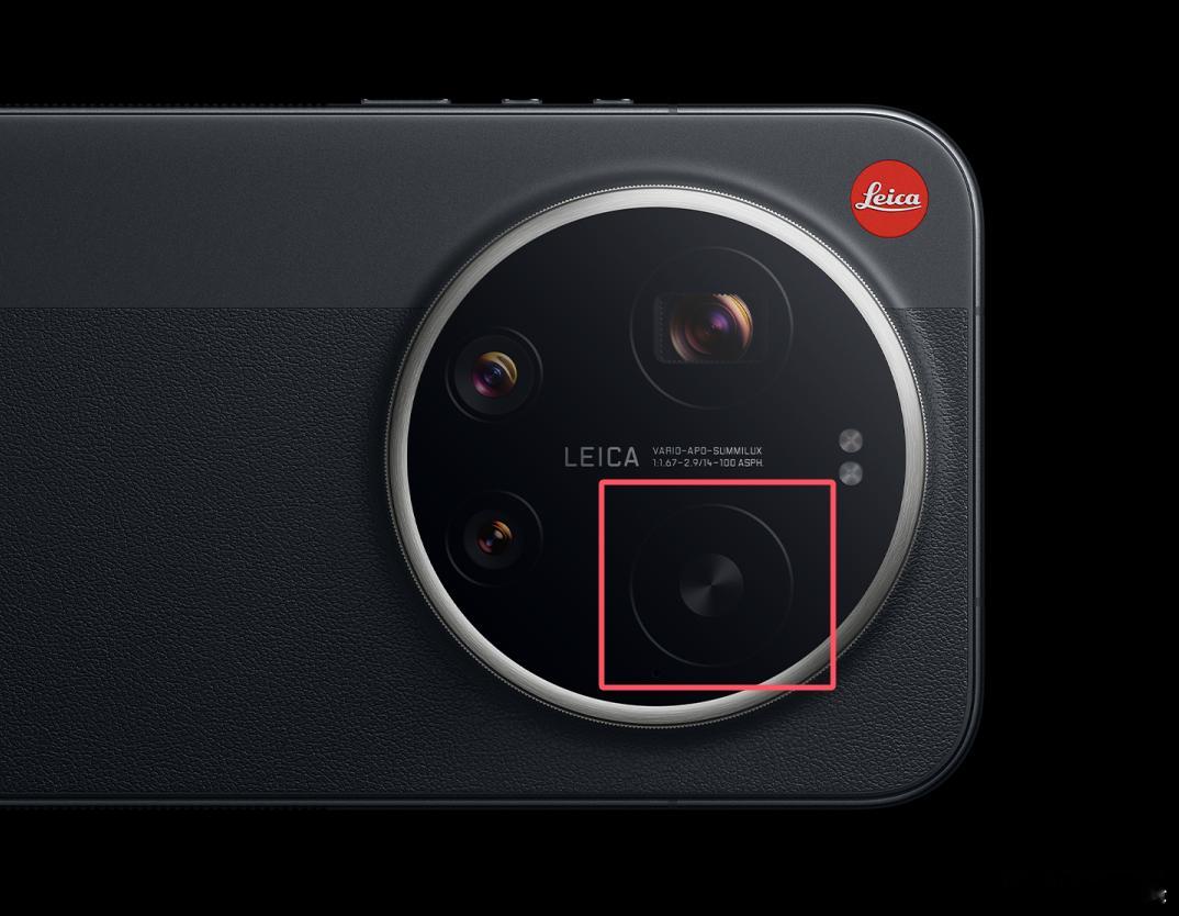 我看到有人说小米17Ultra背后搞了个很大的装饰镜头，纯粹是为了对称。我觉得