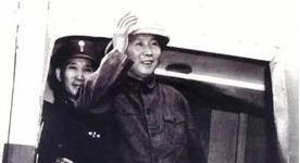 1945年8月，毛主席在重庆祭拜孙中山先生时，突遭戴季陶讽刺：“怎么，共产党的主
