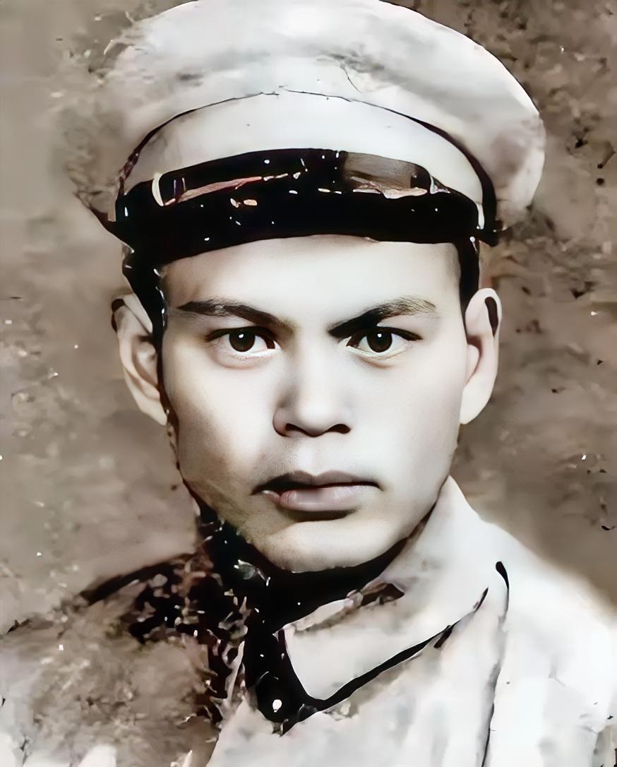 1950年新疆，108位解放军被上千叛匪困在孤城40天，弹尽粮绝之时，匪