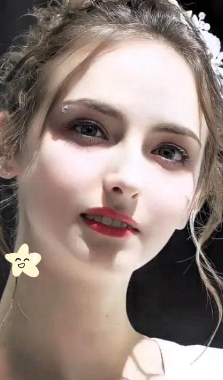 听一位在乌克兰做生意的华人说，现在的基辅，已经不是男人挑女人，而是好几个女人，去
