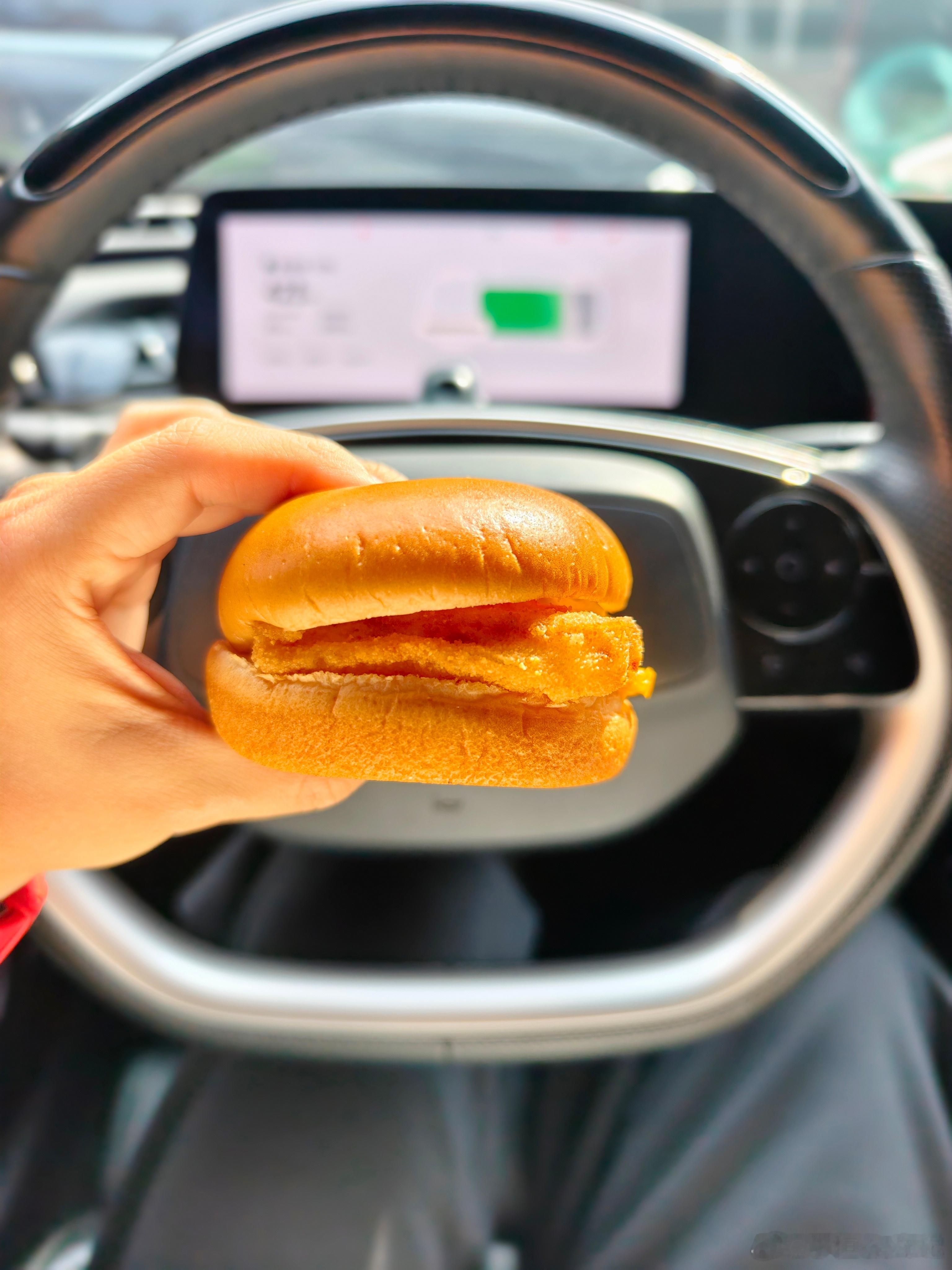 现在的麦当劳汉堡只能用真可爱来形容