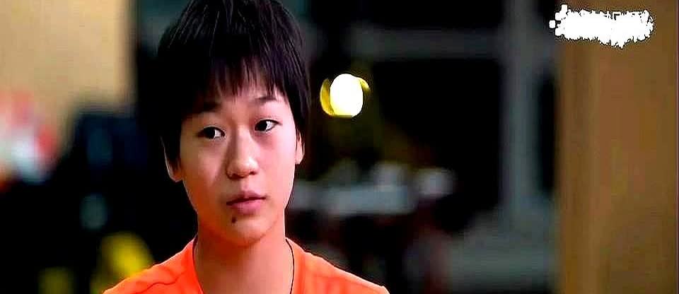 被骗了全红婵根本不傻那天路过训练馆碰巧听见她跟队友唠嗑，小姑娘边压腿边