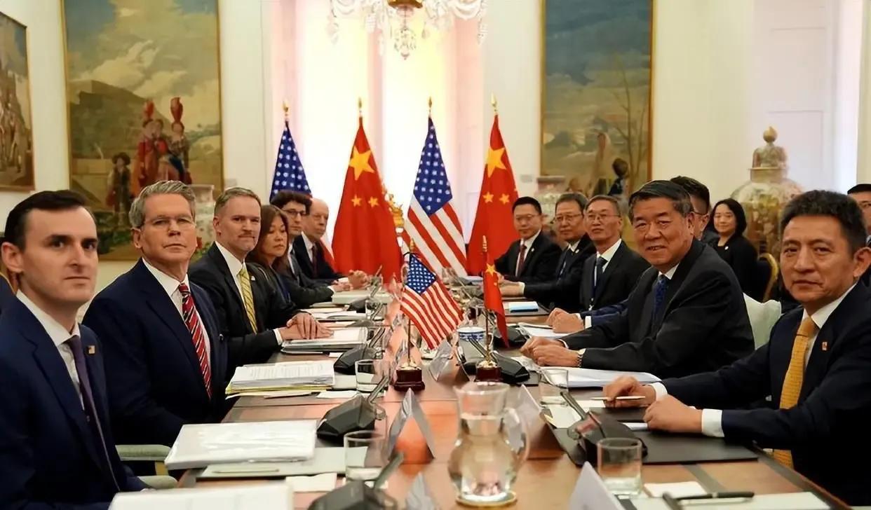 这几天看西方那帮专家解读十五五,挺搞笑。这么多年了,西方阵营那帮专家,当然了,