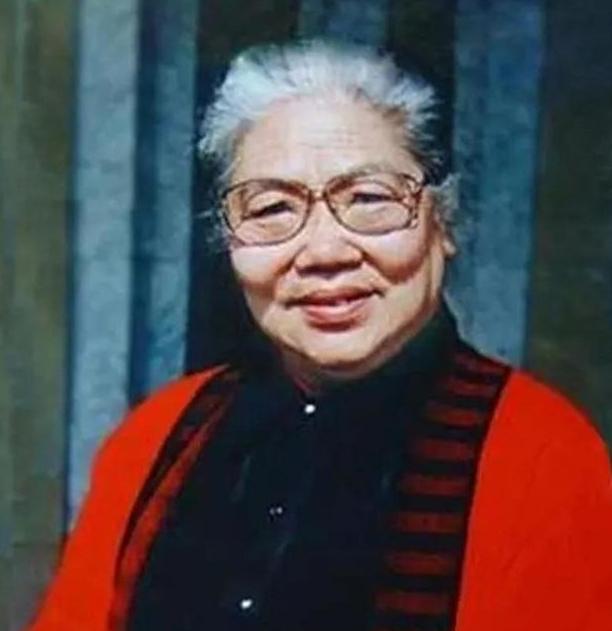 2004年，82岁常香玉留下遗嘱，并要求家人：不到万不得已，莫要公开。39岁小香