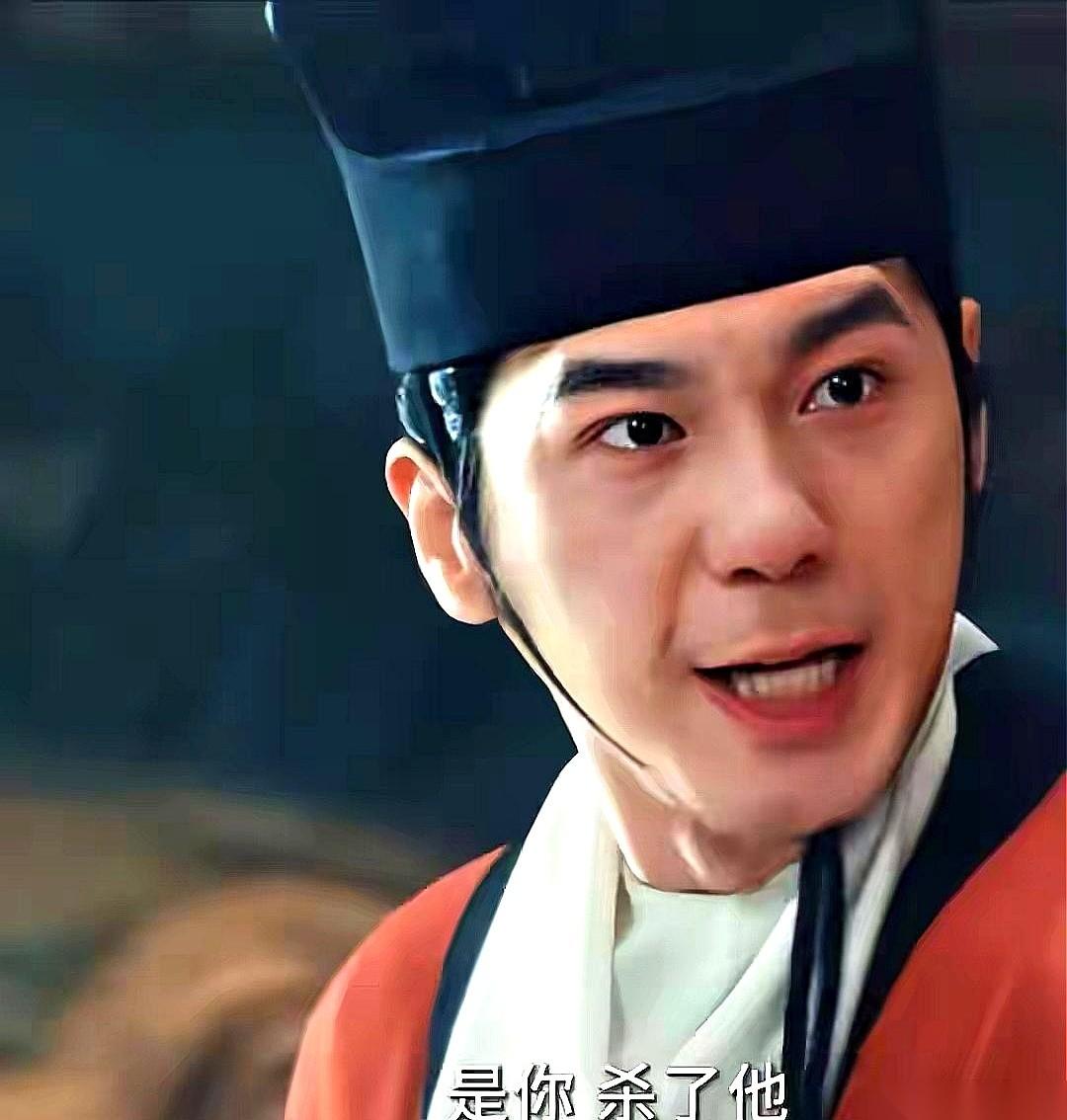 当着满朝文武，一刀下去，血溅了权臣一脸。你以为他疯了？新王刚上位，根基不稳，就