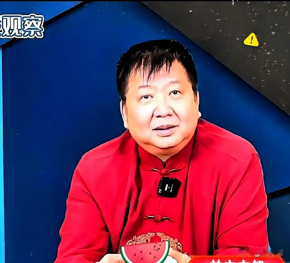 这世道真的看不懂了，昨晚刷到的事儿给我整得哭笑不得！平时各立人设的“大V”