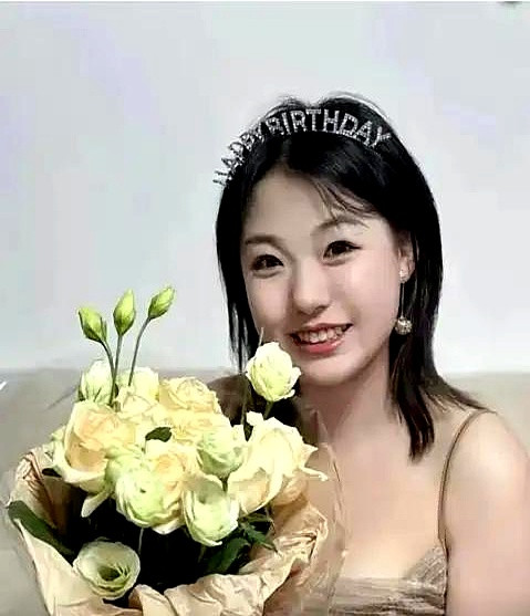 阎鹤祥在德云社战战兢兢怕被师父“摘字”逐出师门，郭麒麟却一脸无所谓，因为少班主根本就没入科排字同样是
