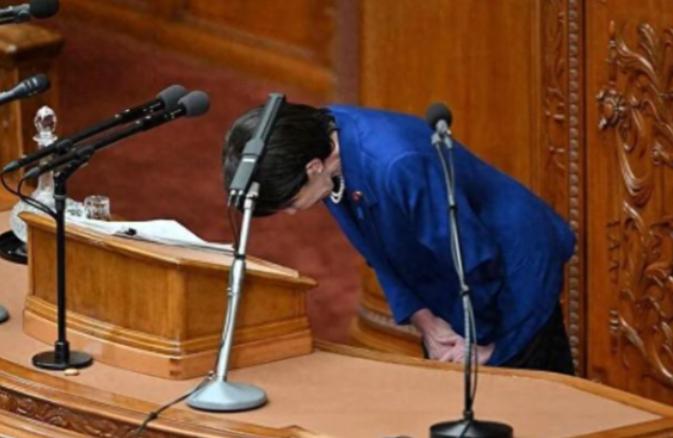 等了这么久，终于等来高市早苗的道歉！日本首相兼自民党总裁高市早苗，总算就自