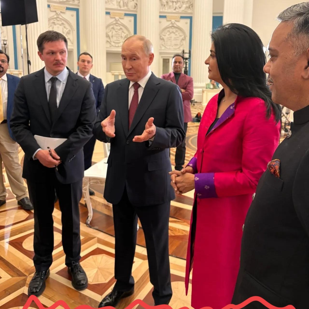 普京访印：俄印25年合作再升级，能源防务双线发力普京于当地时间12月4日