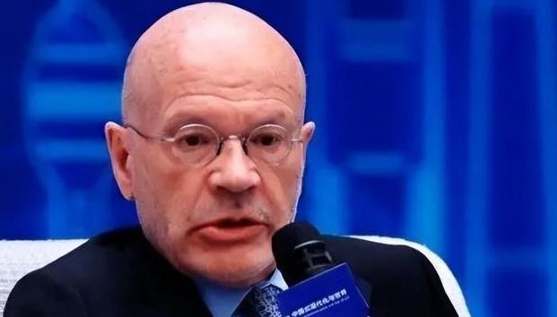 为什么西方国家都不喜欢中国？英国专家曾称：中国有一个“老问题”。2026年年初