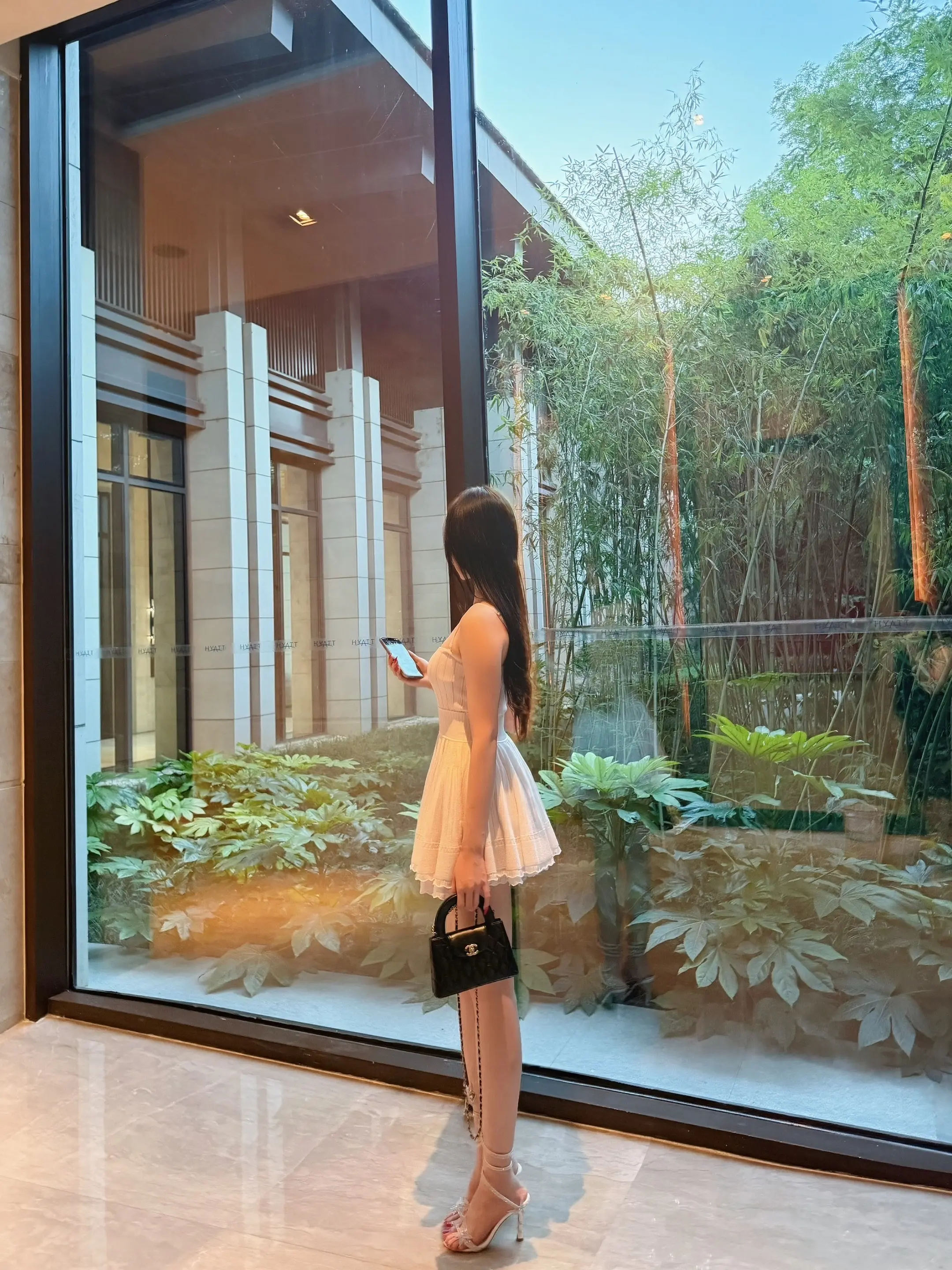 你就像一块璞玉 不识货的人说没价值 懂的人 说举世无双
