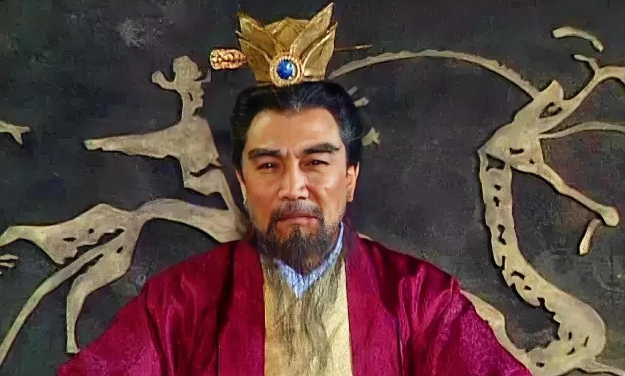220年，曹丕废岳父兼妹夫刘协，刘协冷汗直流地问:“如今我已不是天子，你是杀我还