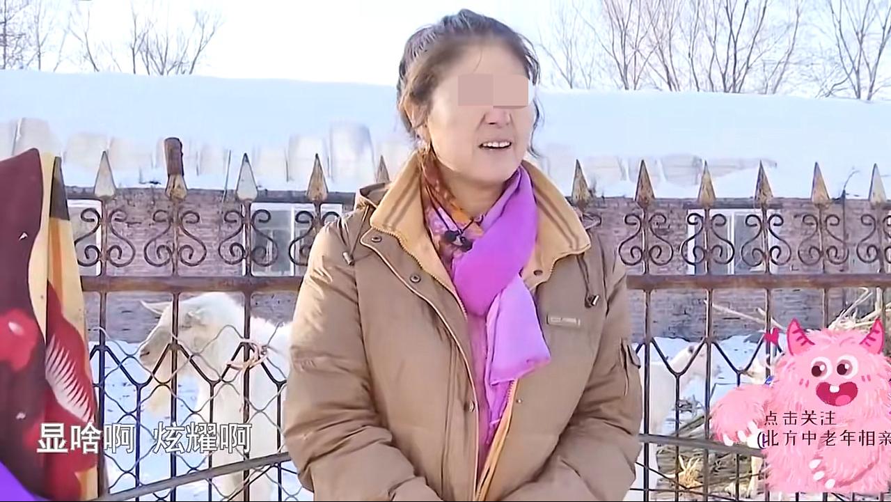 大哥说：我家这房子花了100多万，院子5000。我骑摩托车摔了，我孩子给了我50