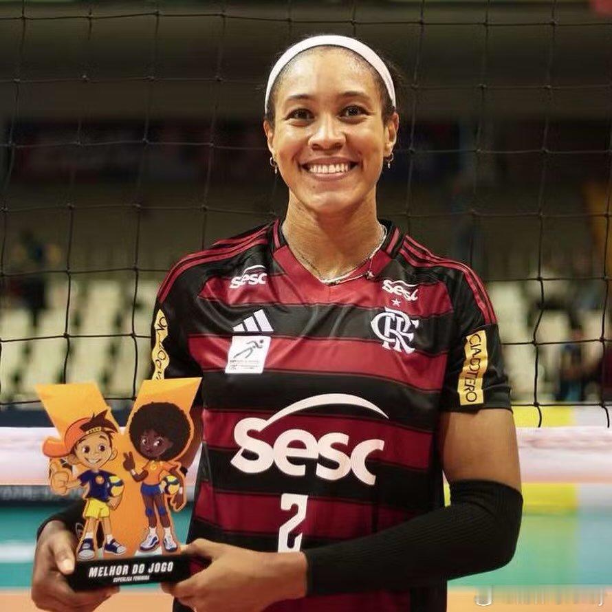 巴超弗拉明戈续约西蒙李到2026-2027赛季。女排国际排坛动态