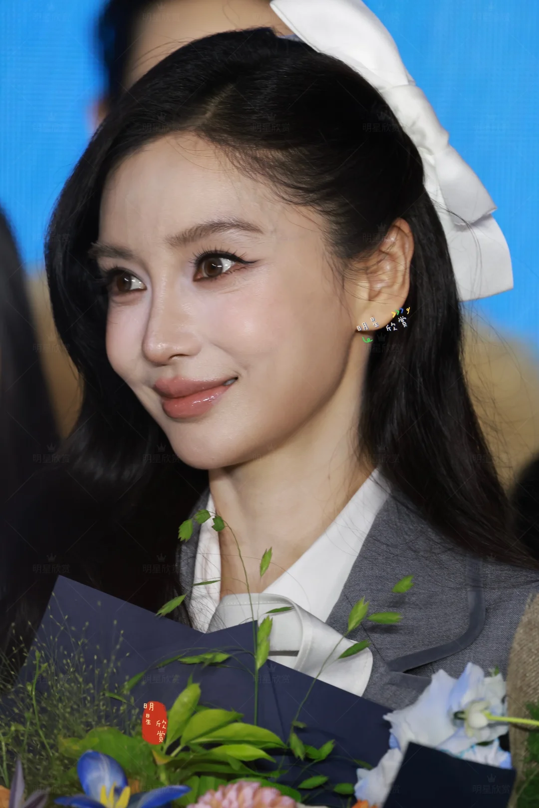 大眼睛水灵灵的Angelababy美出神
