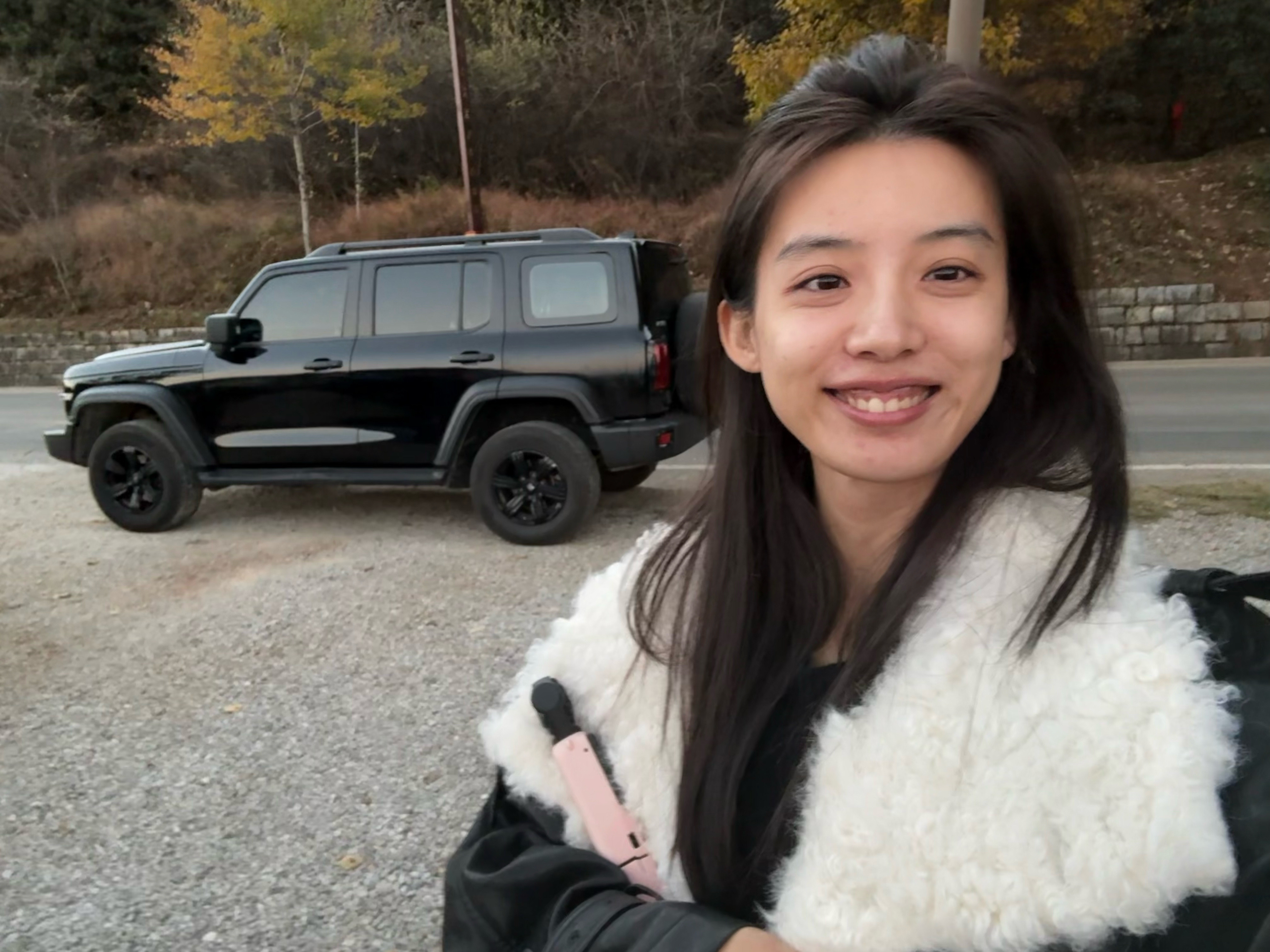 就这样为了看晨雾开到了泸沽湖。幸福就是让人说不出话，还要流下眼泪。朋友们大雪快