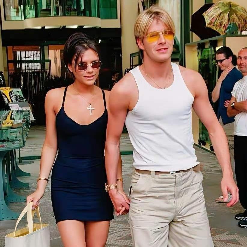 说来也奇怪，贝克汉姆和维多利亚年轻时候俊男靓女，怎么生的这几个孩子，一个颜