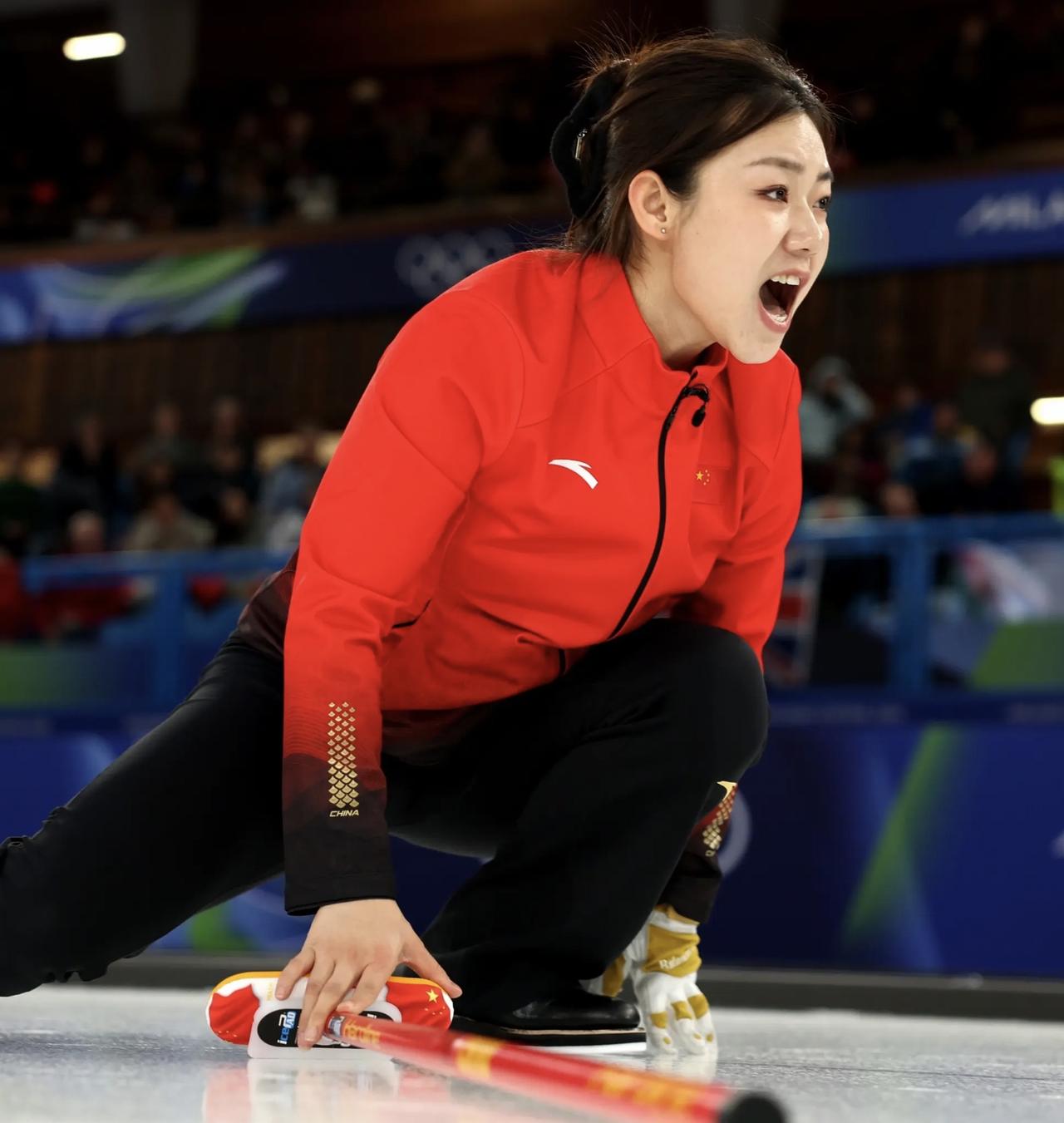 中国女子冰壶再出发，首战韩雨极限绝杀，7-6险胜苏格兰！2026