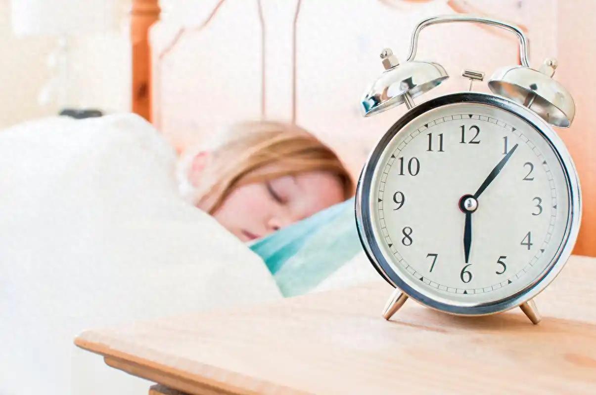 心脏有没有病，睡觉就知道？心脏不好的人，晚上睡觉一般有4异常睡觉很多人以为只