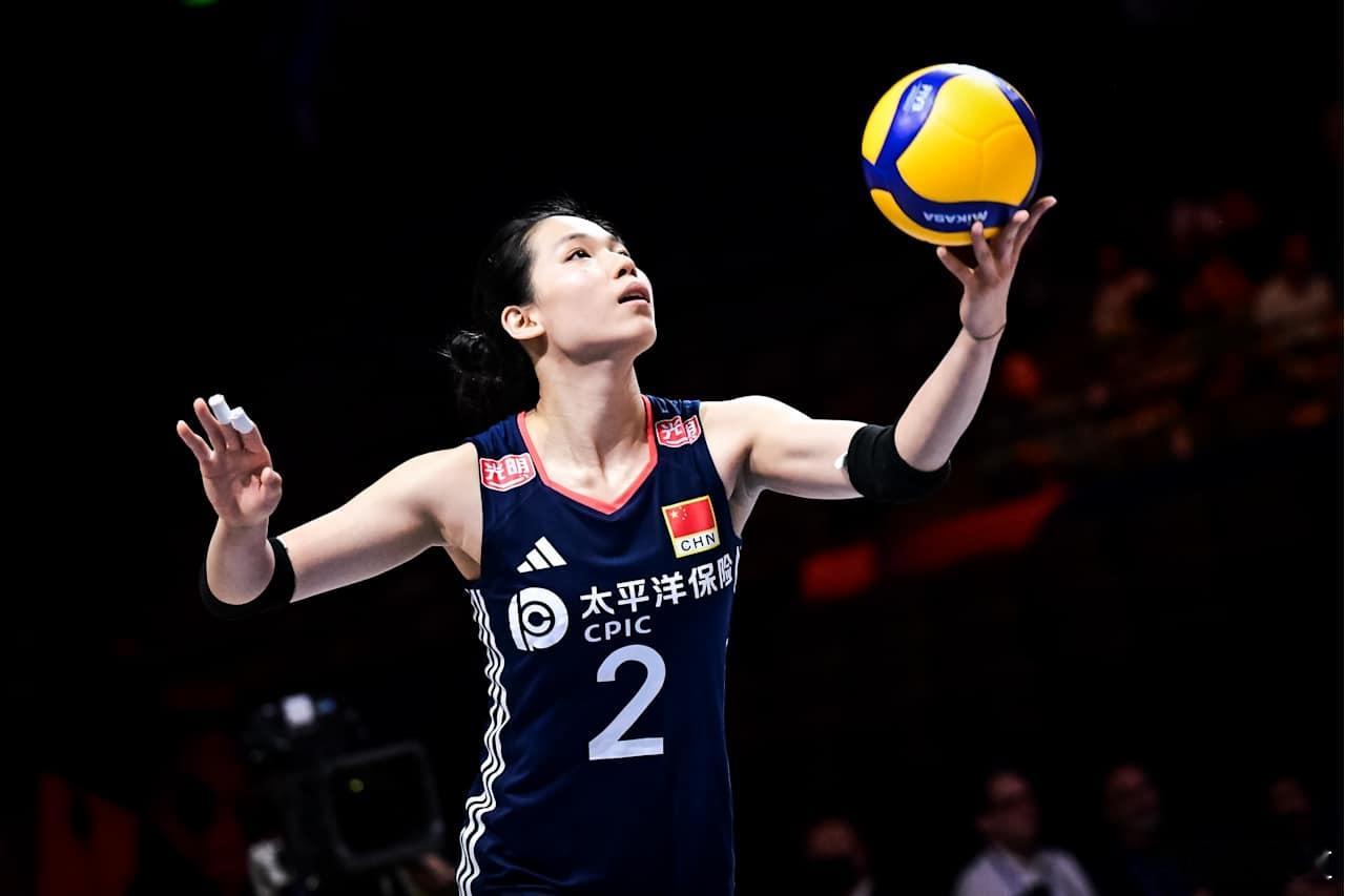 中国女排3比2逆转美国女排庄宇珊小老虎2025VNL三个比赛周总得分205分，总