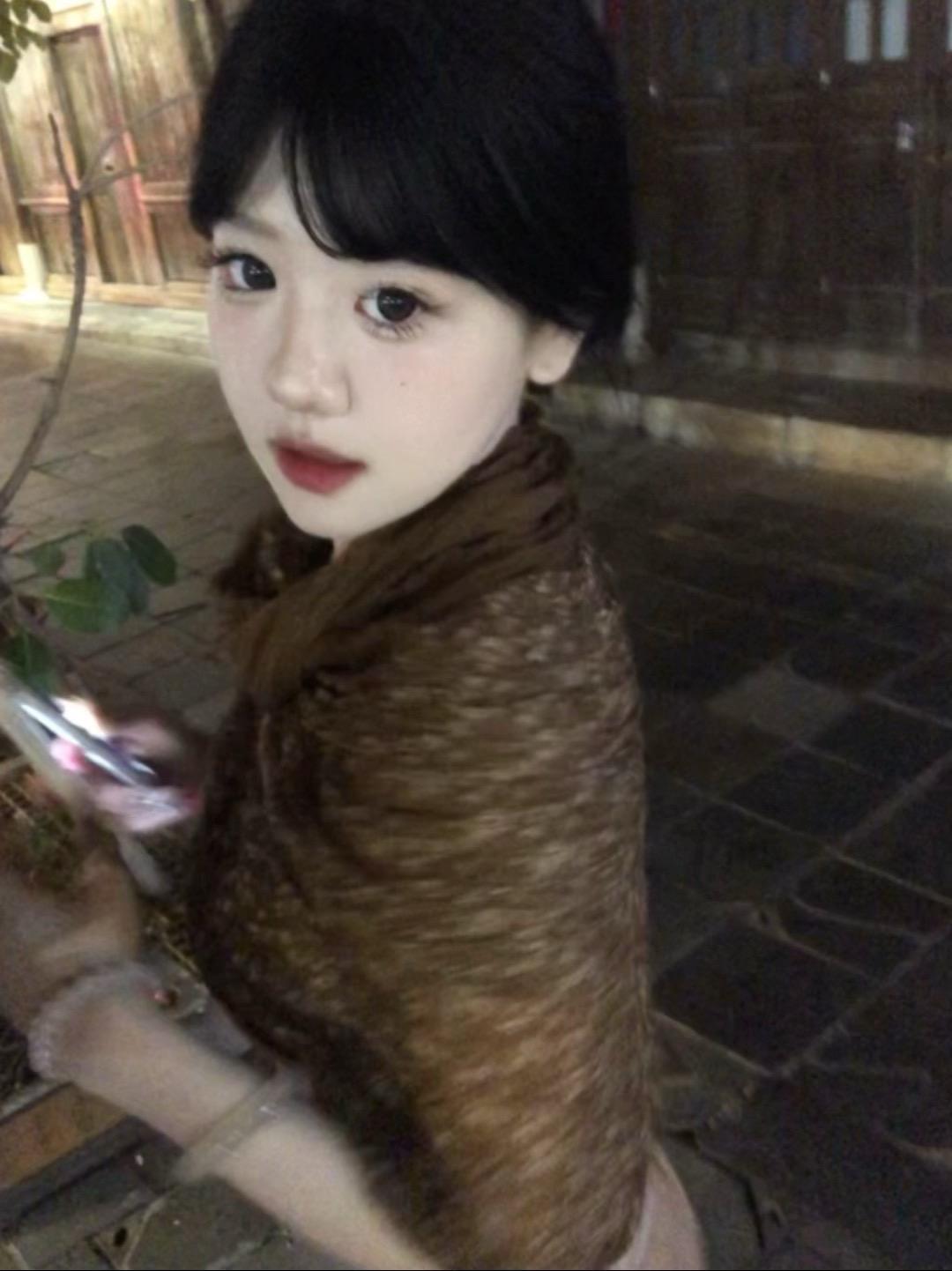 喜欢我不是很正常吗 我又漂亮又善良 又有趣又有爱心 又有毅力又有上进心...
