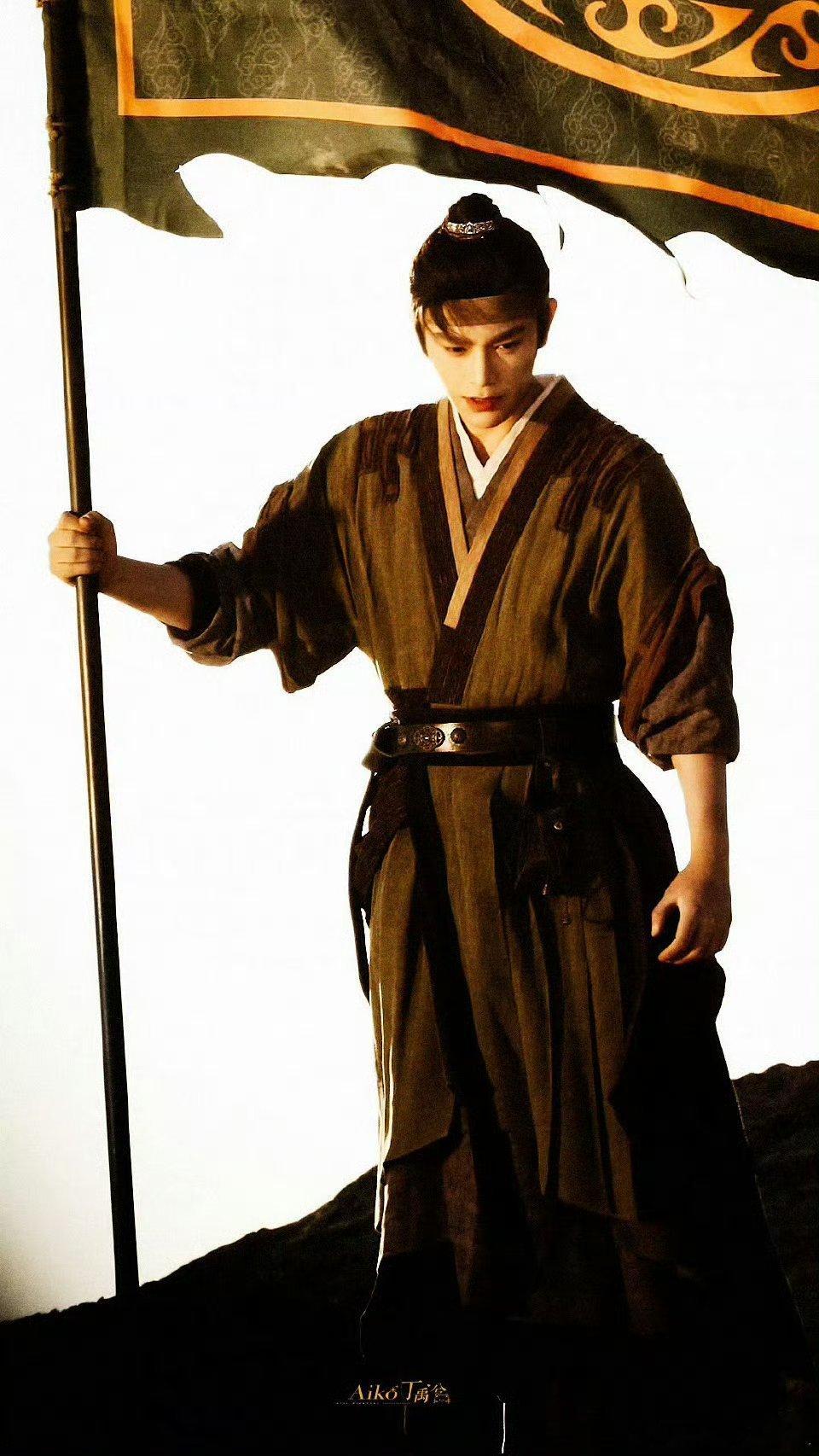 丁禹兮这几幕造型可以打包送进糙汉文男主剧组了好有力