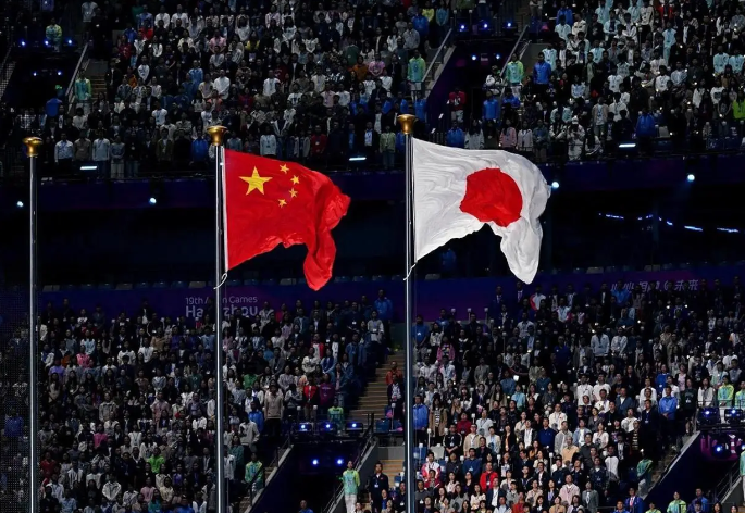 日本人没想到！名古屋亚运会彻底翻车，脱离中国市场的代价太惨痛了。9月19日名古屋亚运会开幕，日本等了