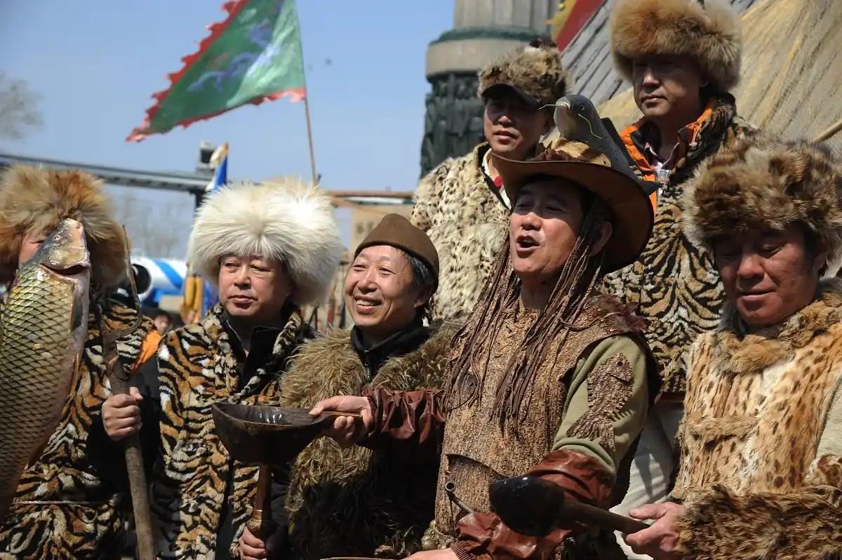 成吉思汗有支神秘部队，父死子继一直延续到现在，他们在干什么2025年深秋，内