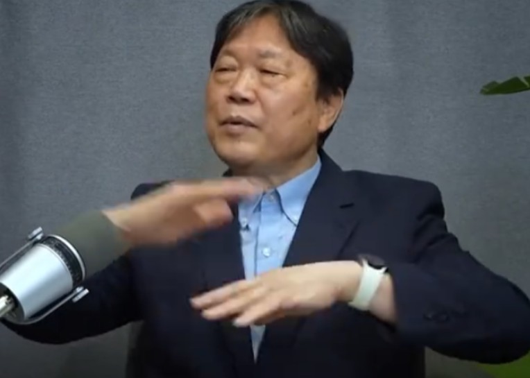 这个韩国专家太敢说了！他表示如果美国把所有军事力量都集结起来去攻打中国，就算是1