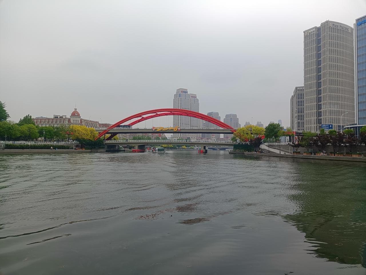 天津曾经是北方的第二大城市，仅次于北京，但是天津被称为北天津卫，很多老天津人都说