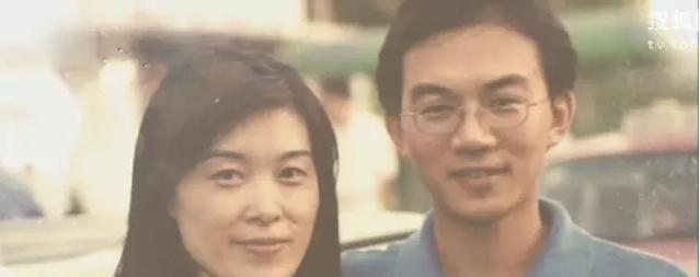 2015年，央视主持人郎永淳为爱辞职，近日，他却发声感叹:自己儿子从哥伦比亚大学