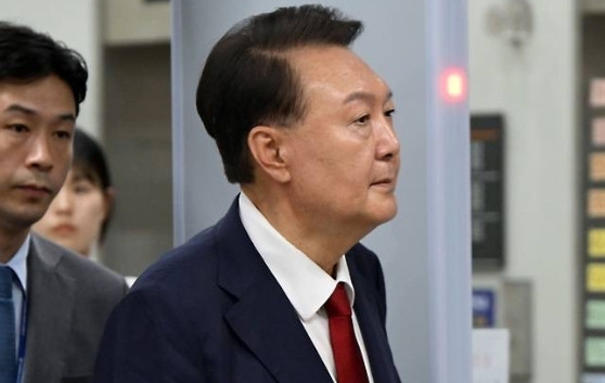 突发！尹锡悦健康恶化当地时间17日，尹锡悦再度缺席涉嫌发动内乱案的第11次庭审