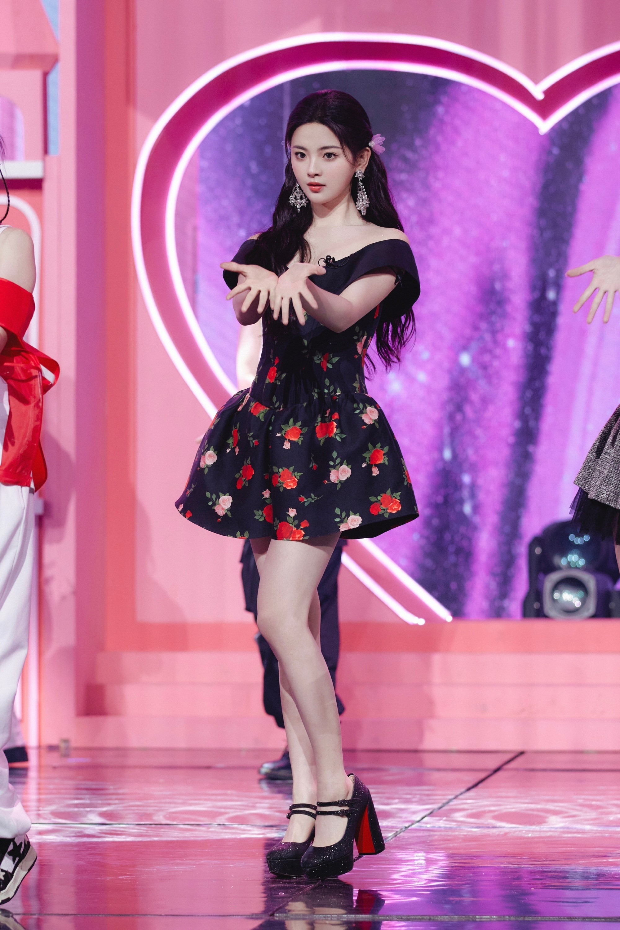 杨超越，锦鲤萌妹​​​