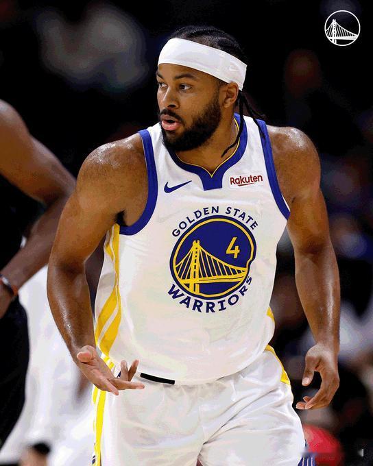 勇士18分大胜鹈鹕，虽然库里状态不佳，但很欣慰有2名新星打了出来！1、摩西穆